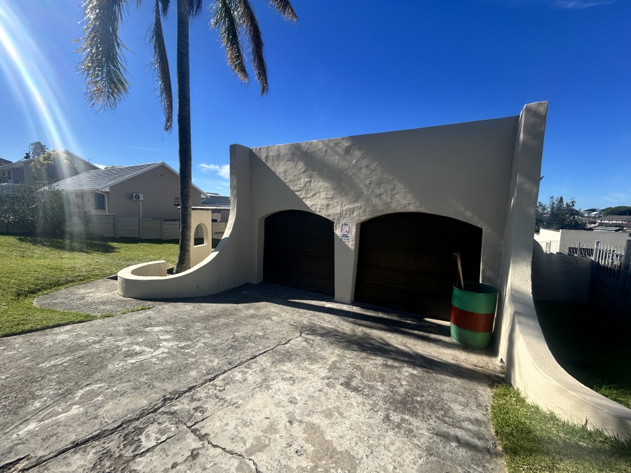 3 Bedroom Property for Sale in Amalinda Eastern Cape